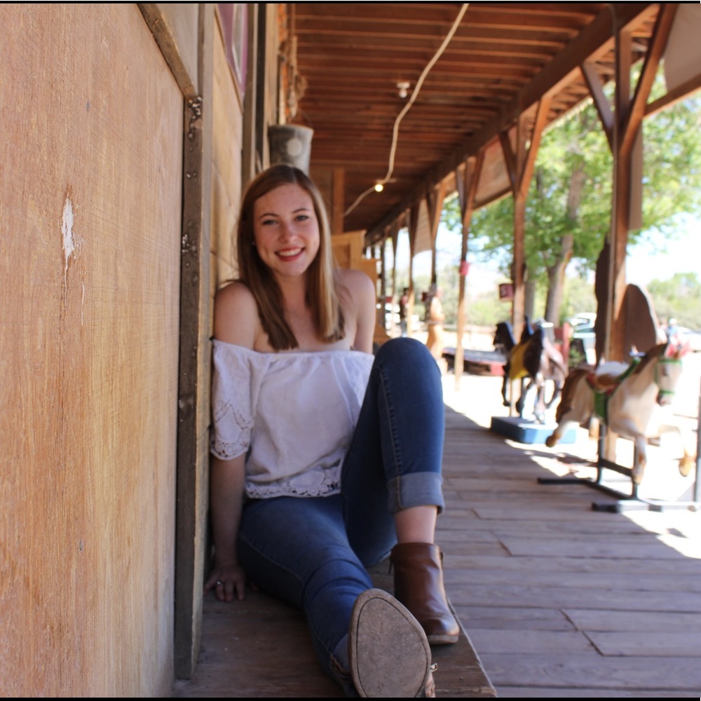 Meet your Posher, Savannah